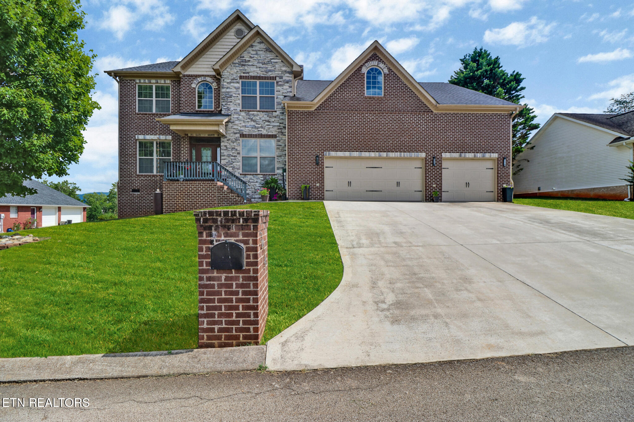 3416 Roy Ave