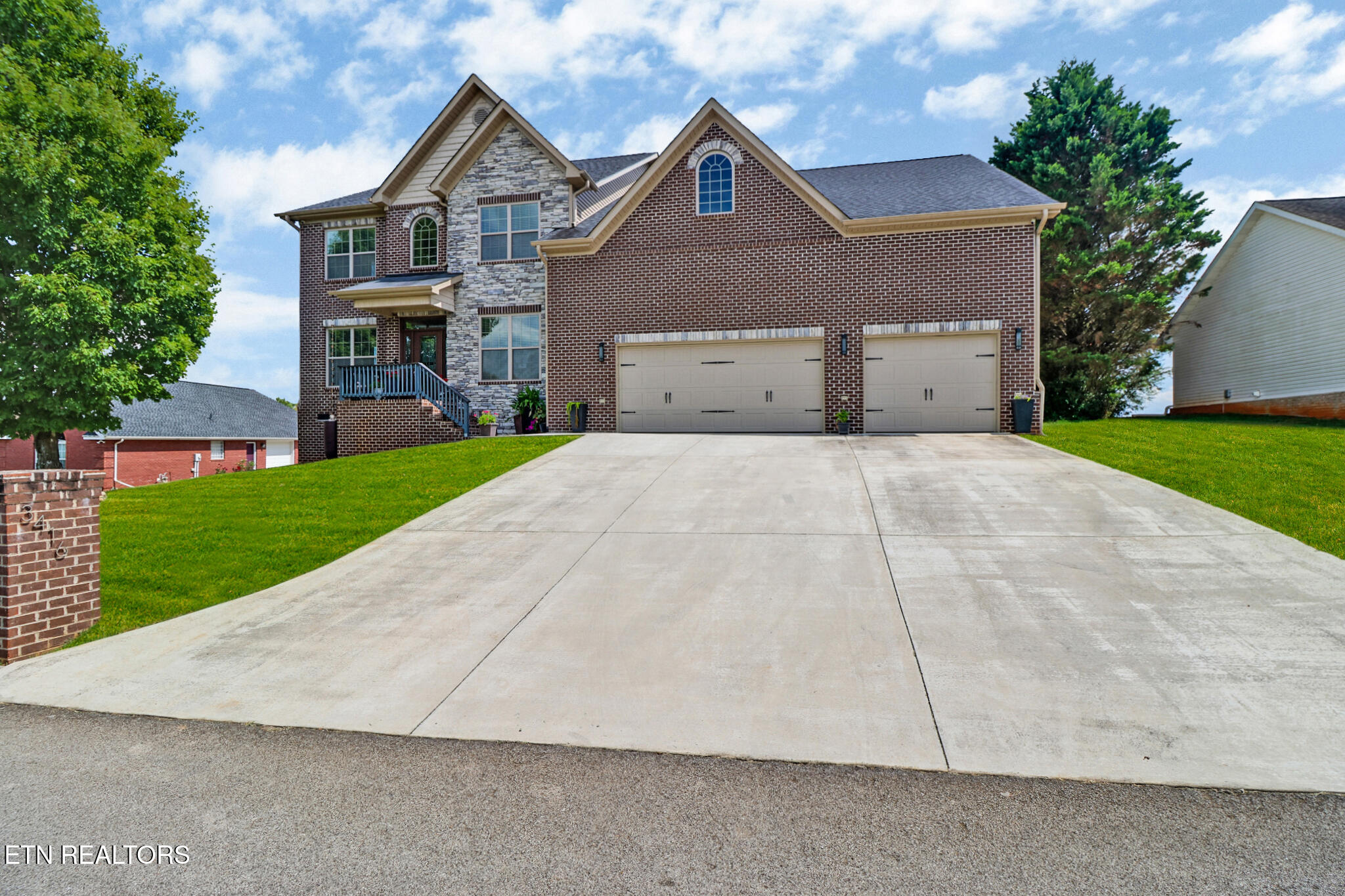 3416 Roy Ave