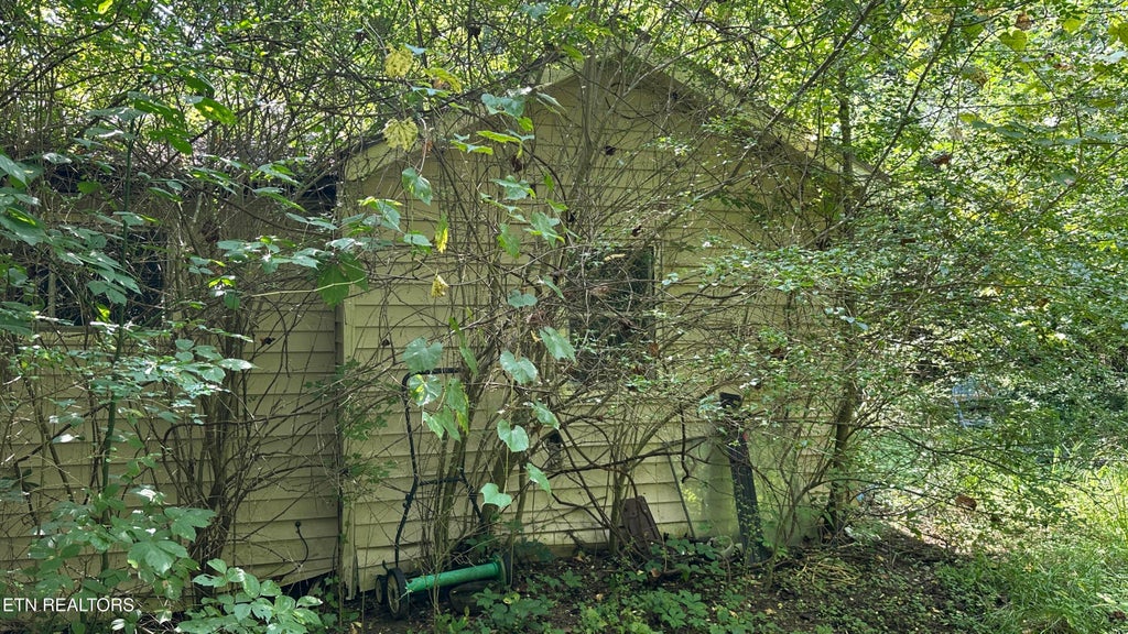 Photo of 1011 Bazel Rd, Harriman, TN 37748 (MLS # 1358038)