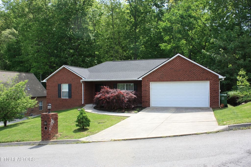Photo of 6912 Ghiradelli Rd, Knoxville, TN 37918 (MLS # 1322717)