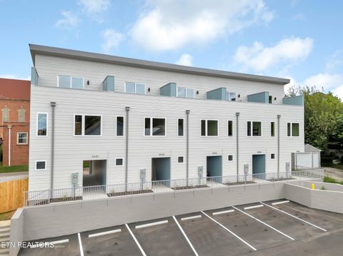 113 E Oldham 103 Knoxville TN 37917