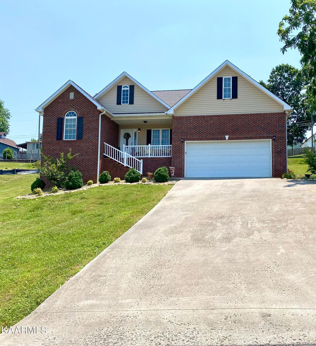 Photo of 217 Loomis Street St, Tellico Plains, TN 37385 (MLS # 1229825)