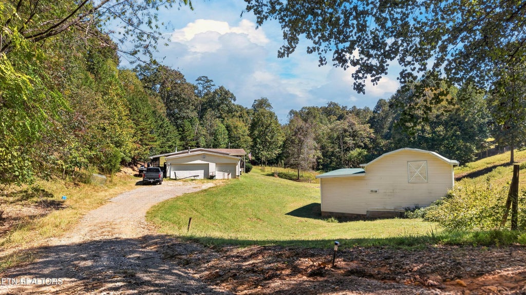 Photo of 1410 Old Chisholm Tr, Dandridge, TN 37725 (MLS # 1356071)