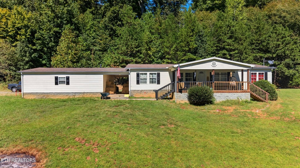 Photo of 1410 Old Chisholm Tr, Dandridge, TN 37725 (MLS # 1356071)