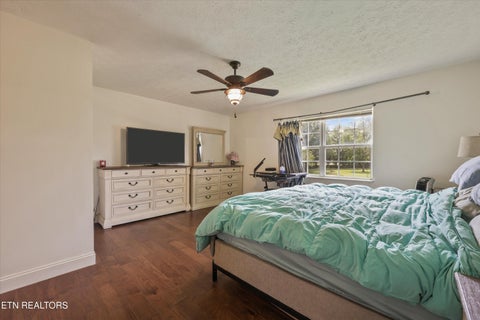 Tiny photo for 220 Autumn Lane, Madisonville, TN 37354 (MLS # 1350163)