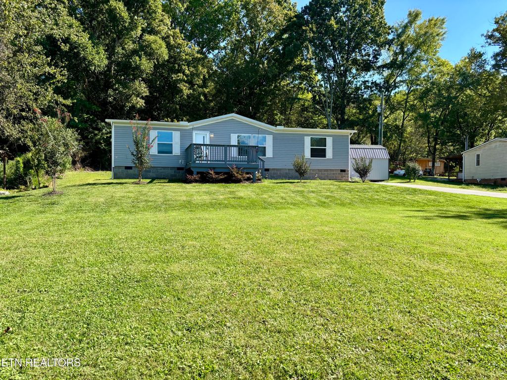 Photo of 913 Niles Ferry Rd, Madisonville, TN 37354 (MLS # 1316856)