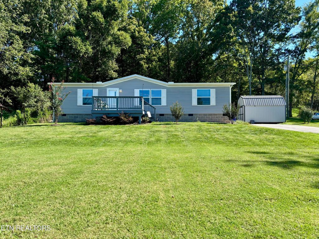 Photo of 913 Niles Ferry Rd, Madisonville, TN 37354 (MLS # 1316856)