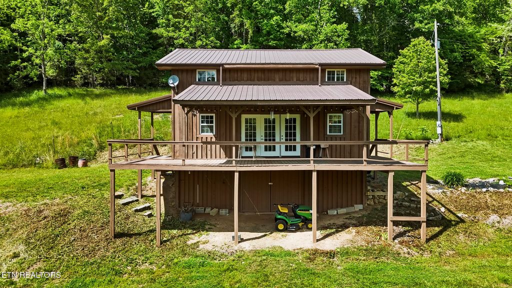 Photo of 3609 Cave Springs Rd, Tazewell, TN 37879 (MLS # 1341030)