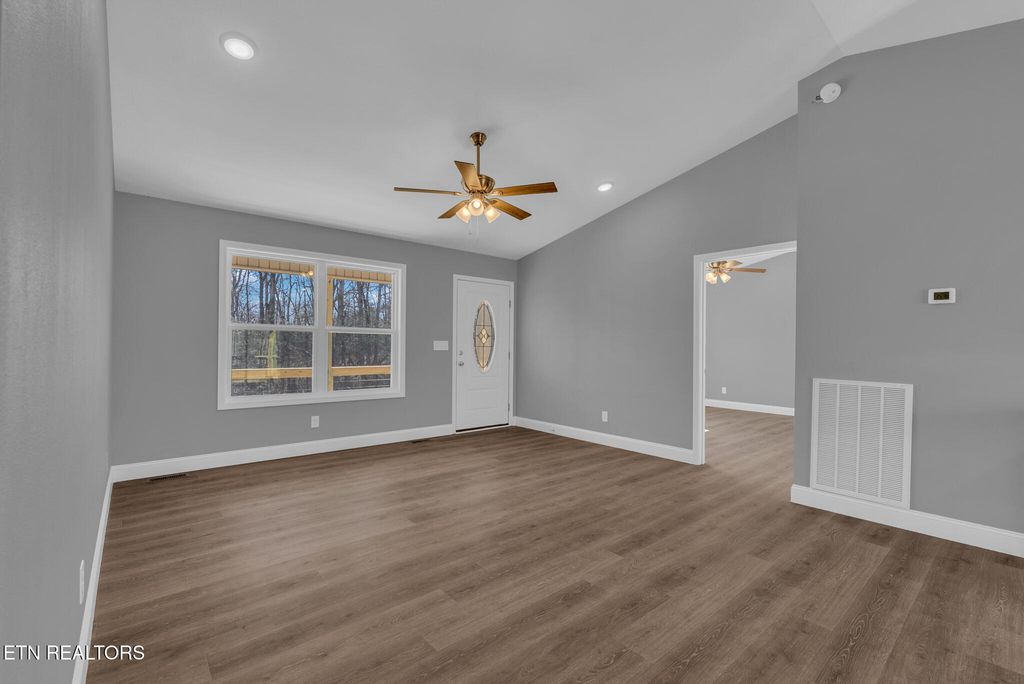 Photo of 518 Algonquin Lane, Crossville, TN 38572 (MLS # 1326545)