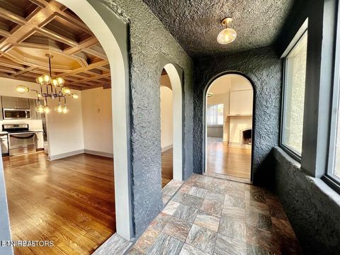 Tiny photo for 3061 Kingston Pike, Knoxville, TN 37919 (MLS # 1338685)