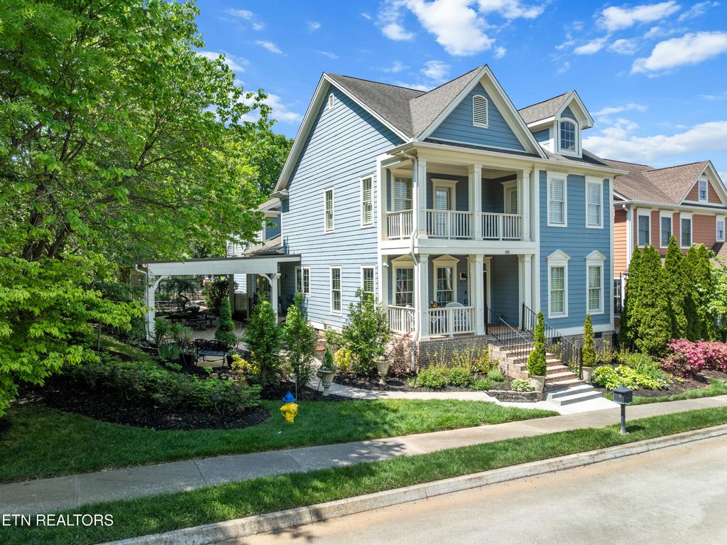 Photo of 551 Colonial Ridge Lane, Knoxville, TN 37934 (MLS # 1337694)