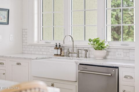 Tiny photo for 406 Lancaster Court, Morristown, TN 37814 (MLS # 1332505)