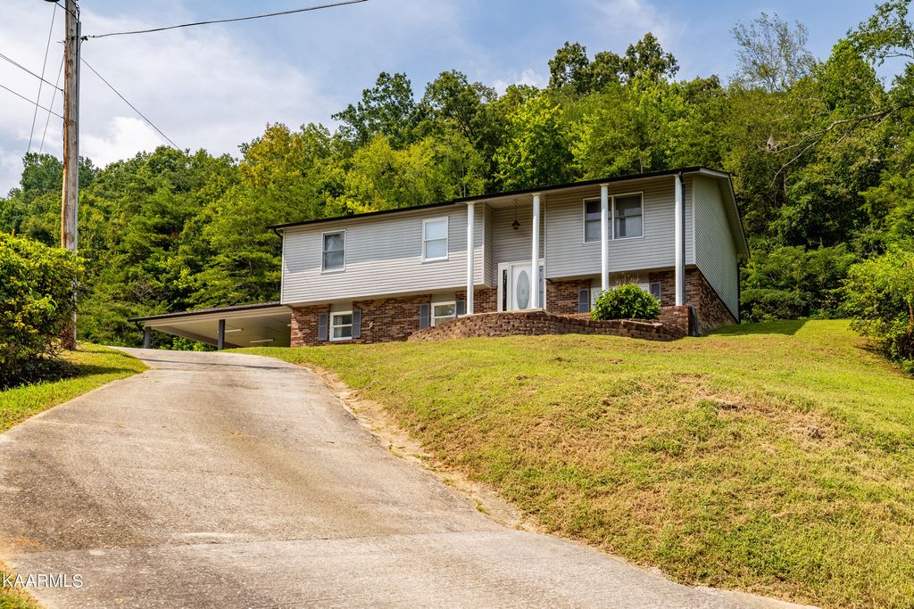 Photo of 806 Old Harriman Hwy, Oliver Springs, TN 37840 (MLS # 1237531)