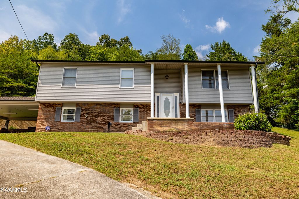 Photo of 806 Old Harriman Hwy, Oliver Springs, TN 37840 (MLS # 1237531)