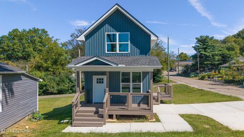 Photo of 1118 Mercer St, Knoxville, TN 37921 (MLS # 1317660)