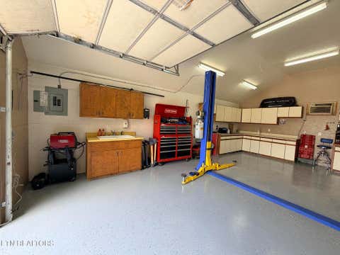 Tiny photo for 105 Foothills Rd, Pikeville, TN 37367 (MLS # 1349667)