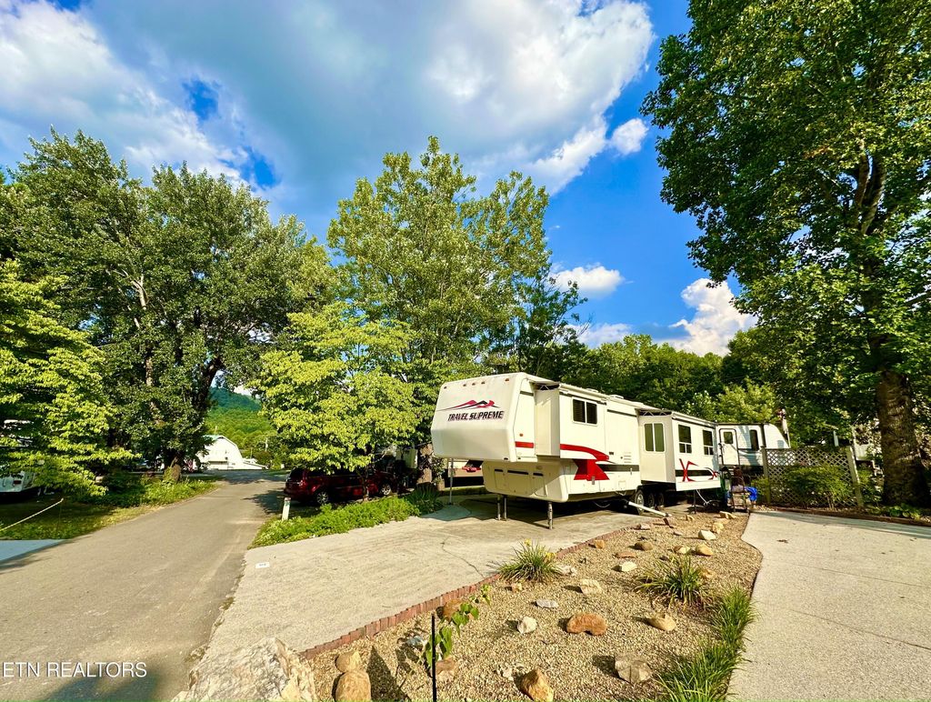 Photo of 97 HIghway 73, Townsend, TN 37882 (MLS # 1269749)