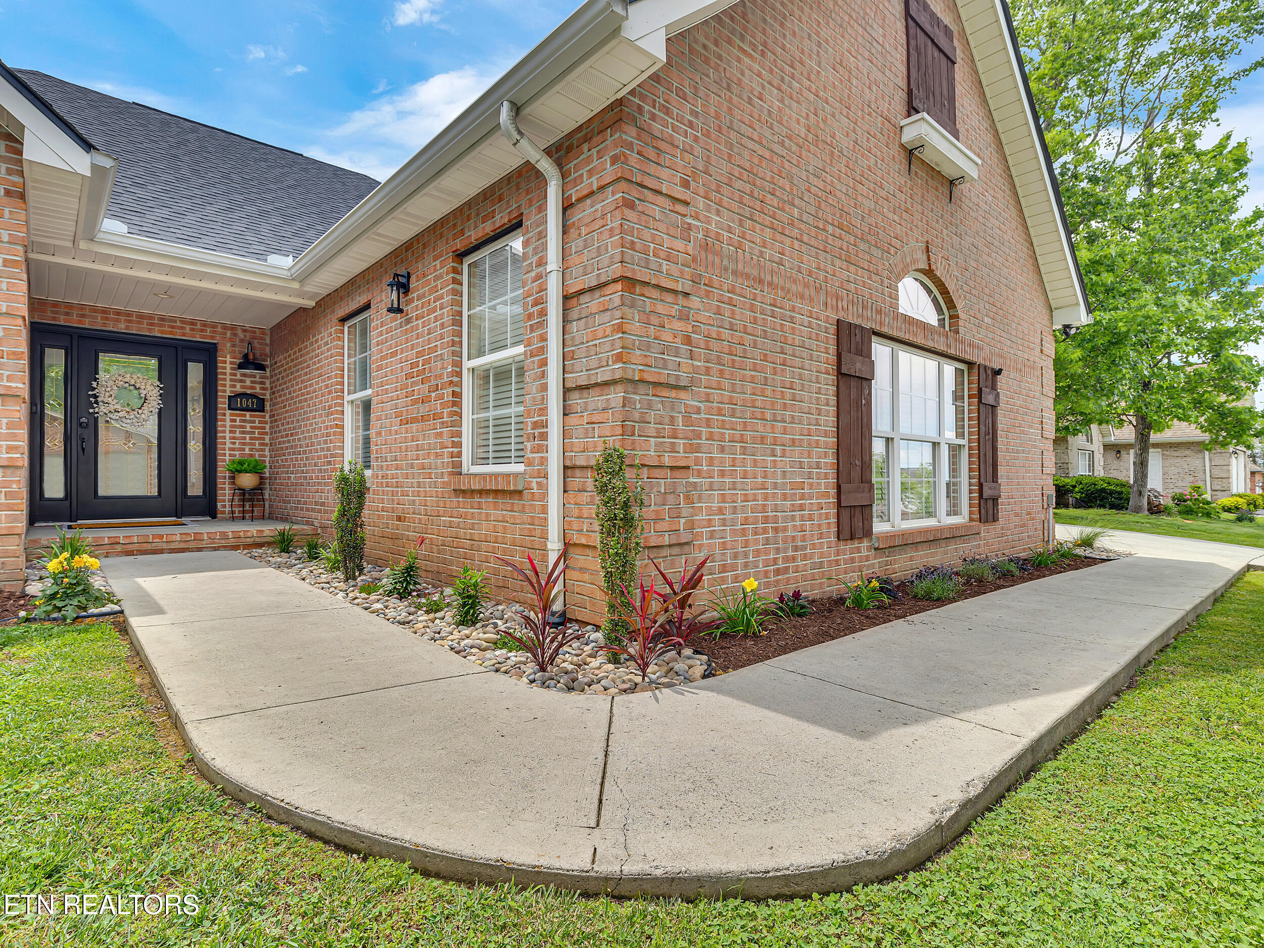1047 Saint Johns Drive