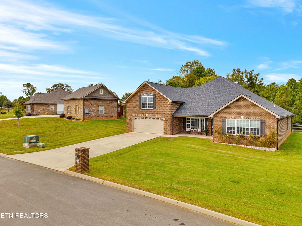 Photo of 1223 Houston Springs Rd, Greenback, TN 37742 (MLS # 1316647)