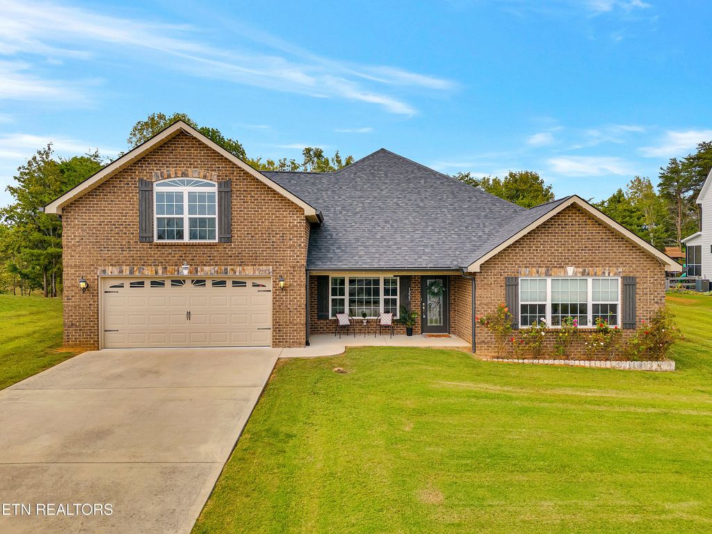 Photo of 1223 Houston Springs Rd, Greenback, TN 37742 (MLS # 1316647)