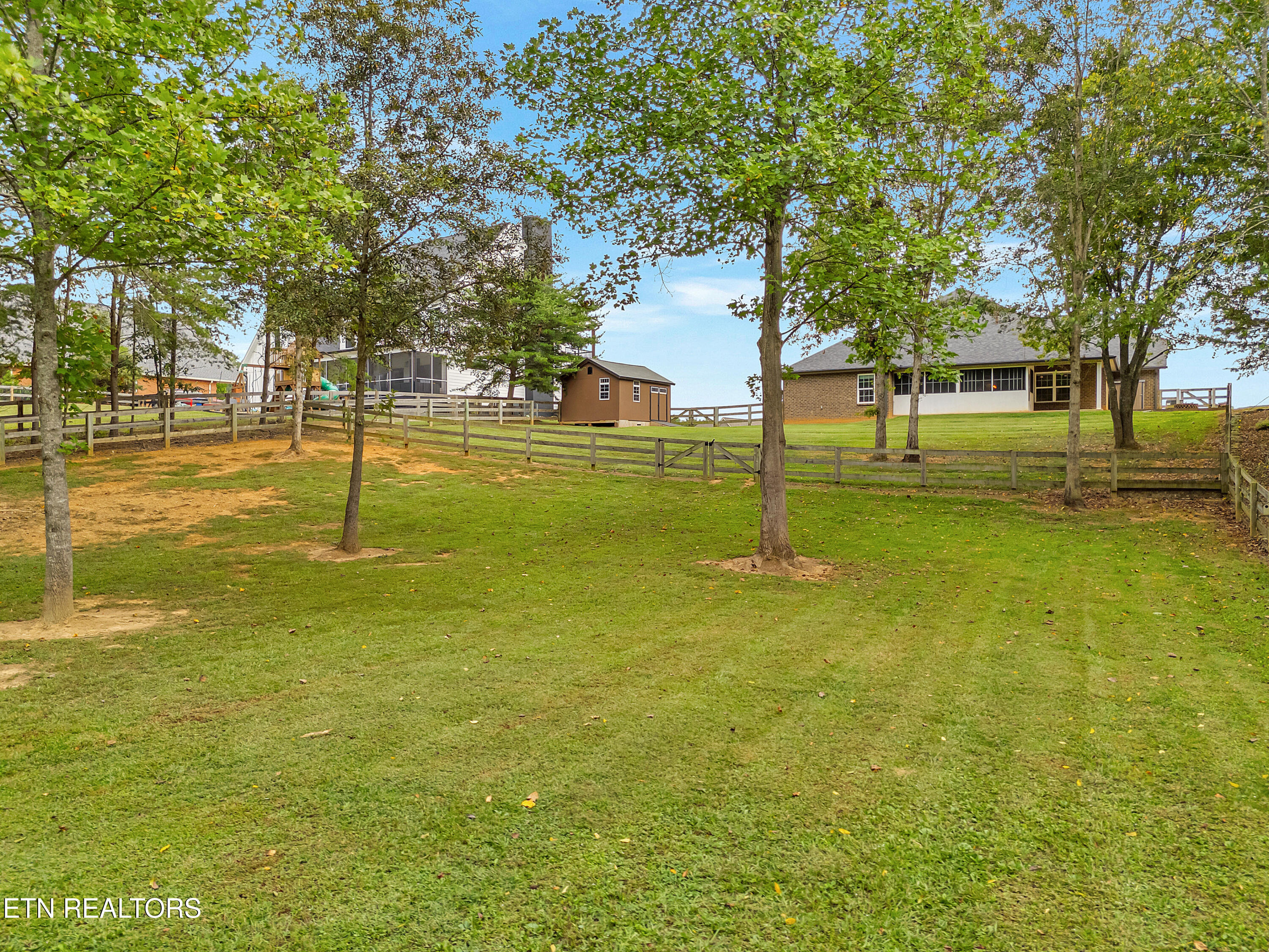 1223 Houston Springs Rd