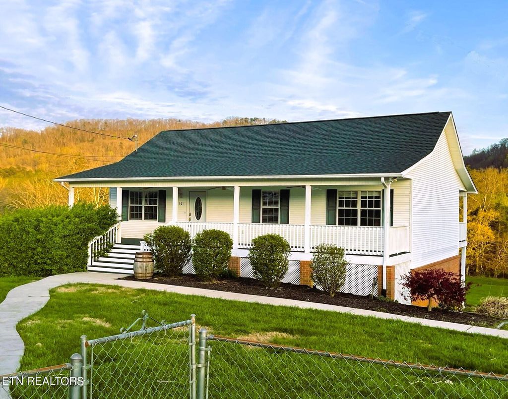 Photo of 161 Bowman Lane, Maynardville, TN 37807 (MLS # 1265160)