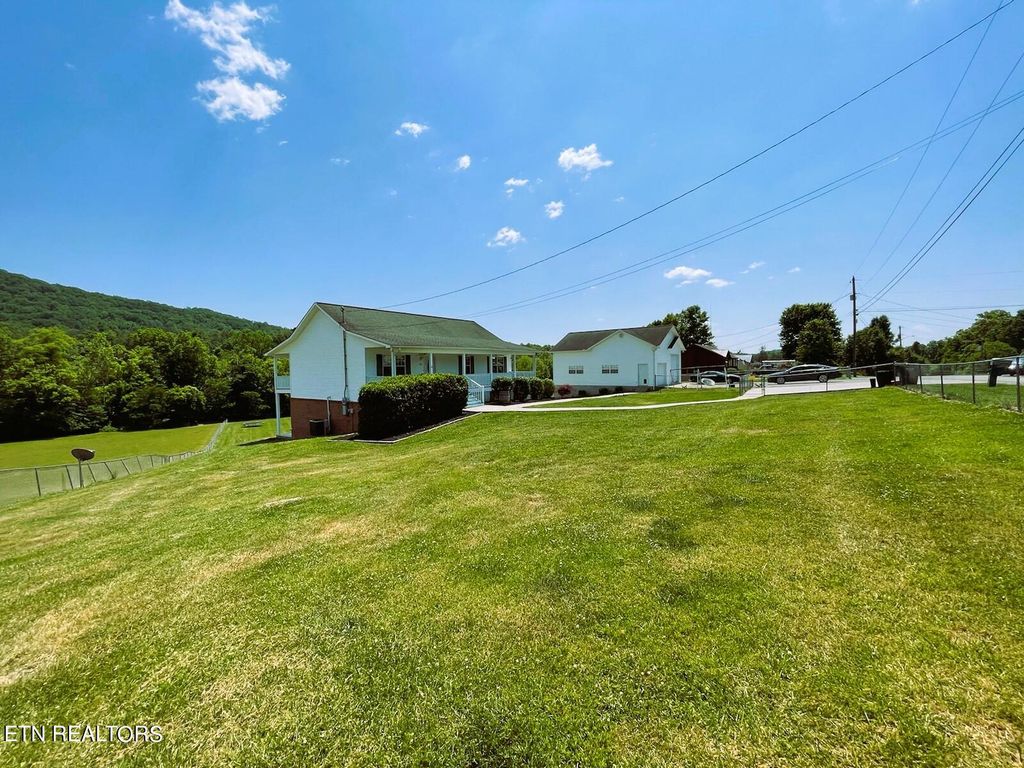 Photo of 161 Bowman Lane, Maynardville, TN 37807 (MLS # 1265160)