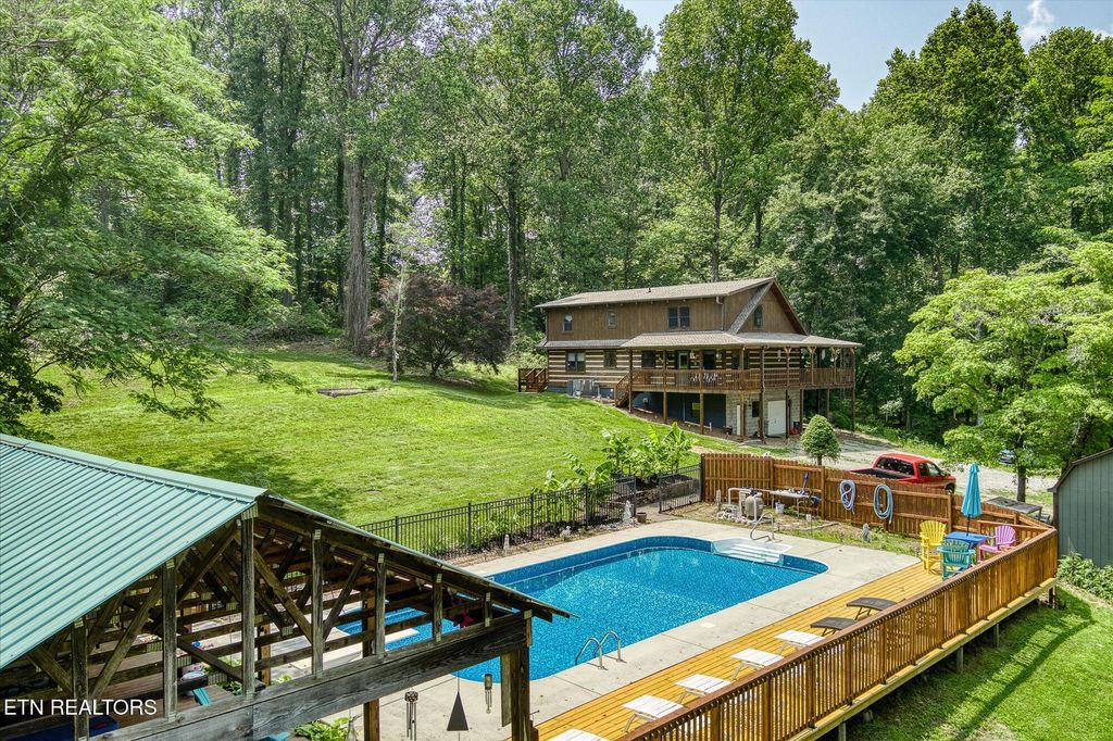 Photo of 910 Hassler Mill Rd, Harriman, TN 37748 (MLS # 1303819)