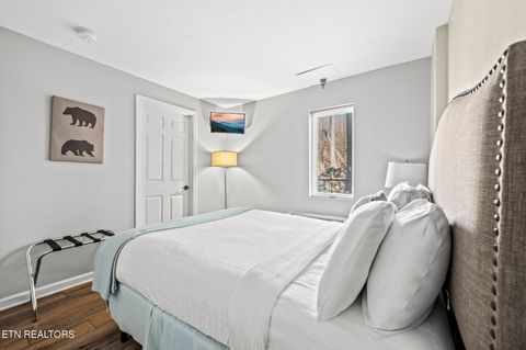 Tiny photo for 413 Baskins Creek Rd #406, Gatlinburg, TN 37738 (MLS # 1333198)