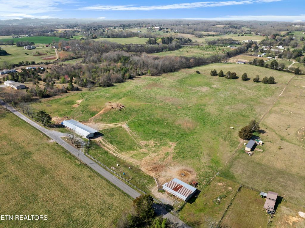 Photo of 5816 Caldwell Rd, Loudon, TN 37774 (MLS # 1296109)
