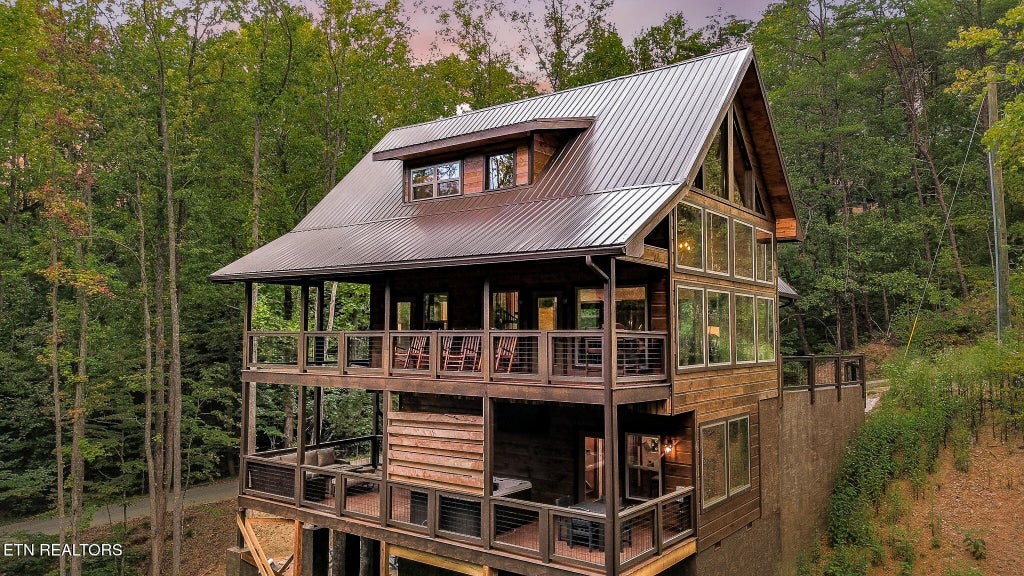 Photo of 2793 Dogwood Loop Drive, Sevierville, TN 37876 (MLS # 1357231)