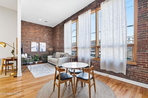 Tiny photo for 118 E Jackson Ave #1, Knoxville, TN 37915 (MLS # 1333302)