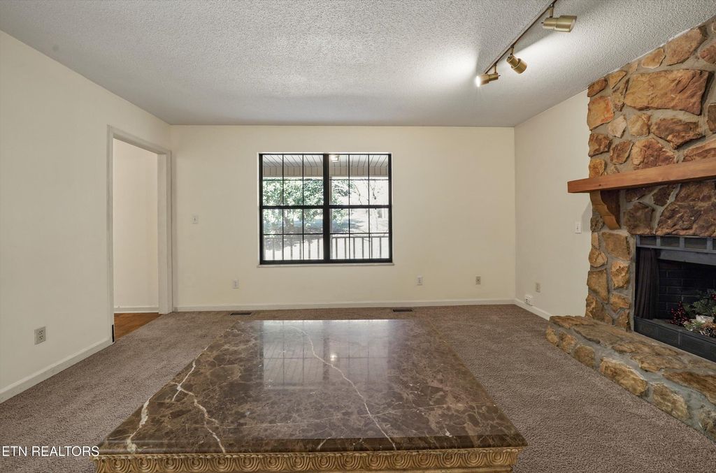 Photo of 1606 Sunrise Drive, Maryville, TN 37803 (MLS # 1330200)