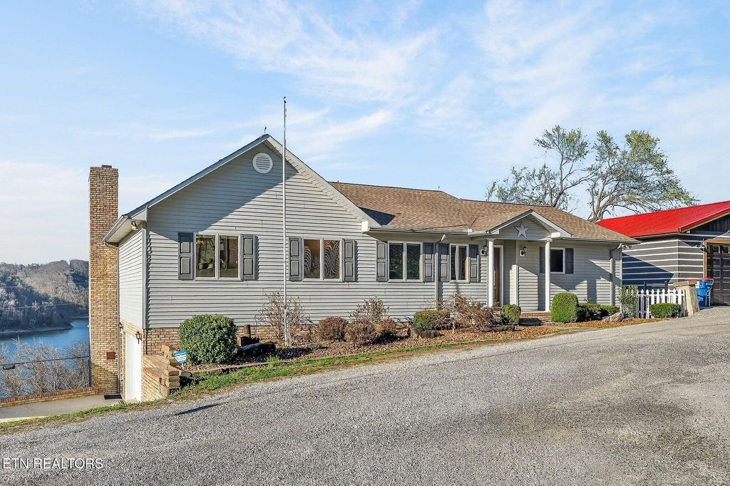 Photo of 1634 Falling Water Rd, Sparta, TN 38583 (MLS # 1332667)