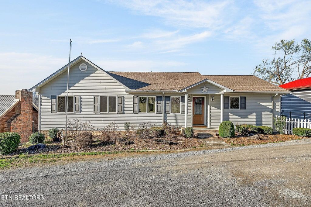 Photo of 1634 Falling Water Rd, Sparta, TN 38583 (MLS # 1332667)