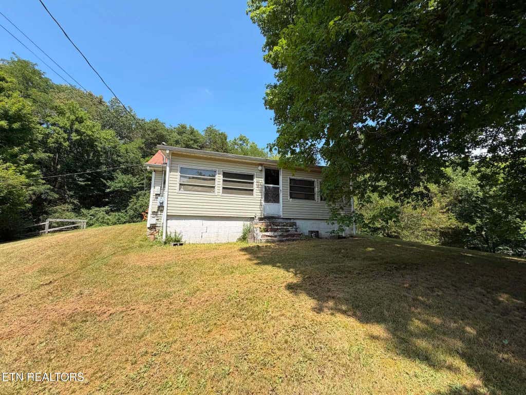 Photo of 1218 Breazeale Rd, Lenoir City, TN 37771 (MLS # 1347648)