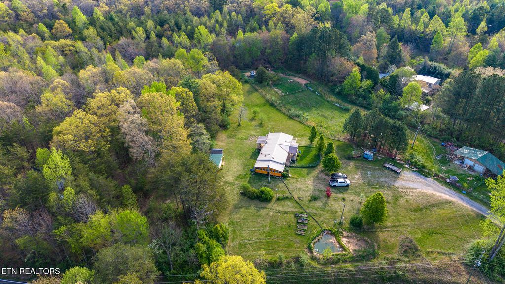 Photo of 105 Massingale Rd, Tellico Plains, TN 37385 (MLS # 1293869)