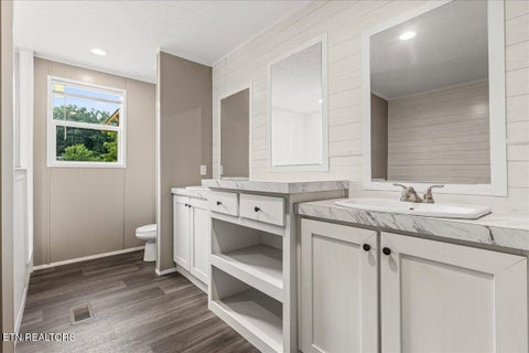 Tiny photo for 143 Greenbriar Rd, Sweetwater, TN 37874 (MLS # 1354988)