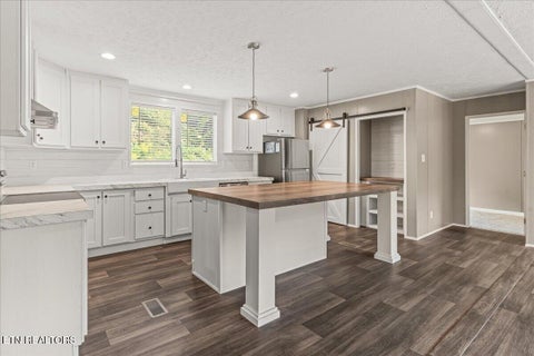 Tiny photo for 143 Greenbriar Rd, Sweetwater, TN 37874 (MLS # 1354988)