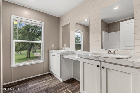 Tiny photo for 143 Greenbriar Rd, Sweetwater, TN 37874 (MLS # 1354988)