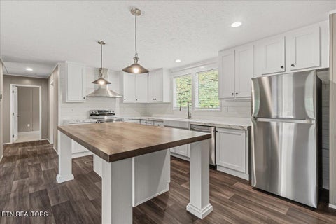 Tiny photo for 143 Greenbriar Rd, Sweetwater, TN 37874 (MLS # 1354988)