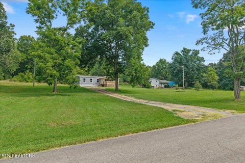 Tiny photo for 143 Greenbriar Rd, Sweetwater, TN 37874 (MLS # 1354988)