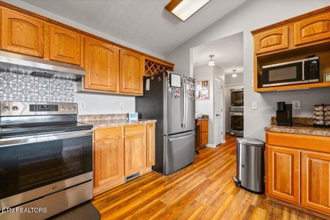 Tiny photo for 1143 Earnhart Ln, LaFollette, TN 37766 (MLS # 1355876)