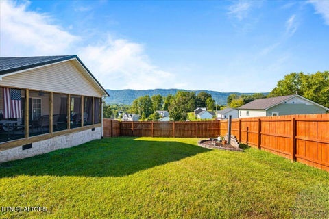 Tiny photo for 1143 Earnhart Ln, LaFollette, TN 37766 (MLS # 1355876)