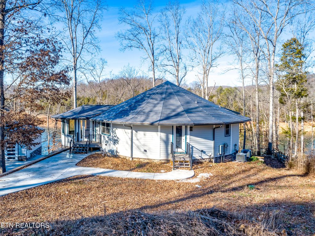 Photo of 194 Helms Ferry Rd, Sharps Chapel, TN 37866 (MLS # 1324894)