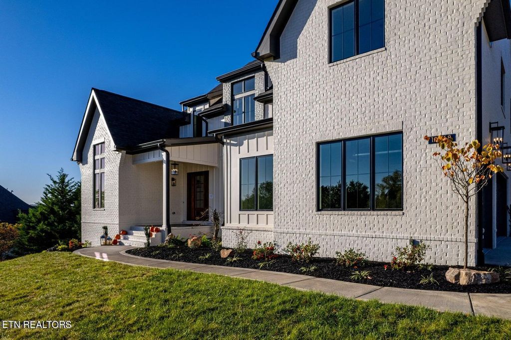 Photo of 12368 Vista Brook Lane, Knoxville, TN 37934 (MLS # 1339083)