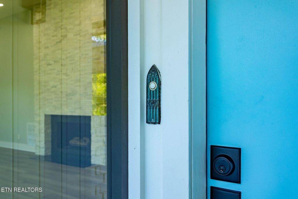 Photo of 3811 Taliluna Ave, Knoxville, TN 37919 (MLS # 1335409)