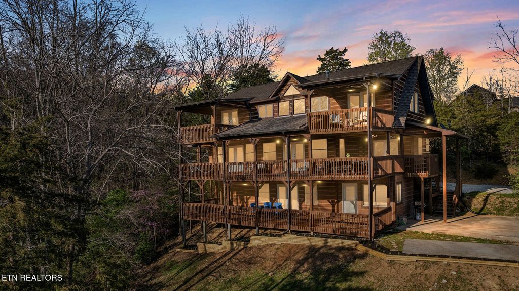 Photo of 1909 Range Rd, Dandridge, TN 37725 (MLS # 1294838)