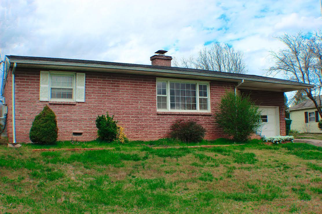Photo 1 of 9 — 5021 Tazewell Pike, Knoxville, TN 37918