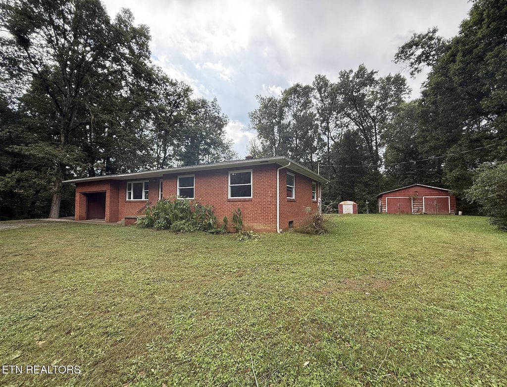 Photo of 2849 Morgan County Hwy, Wartburg, TN 37887 (MLS # 1314334)